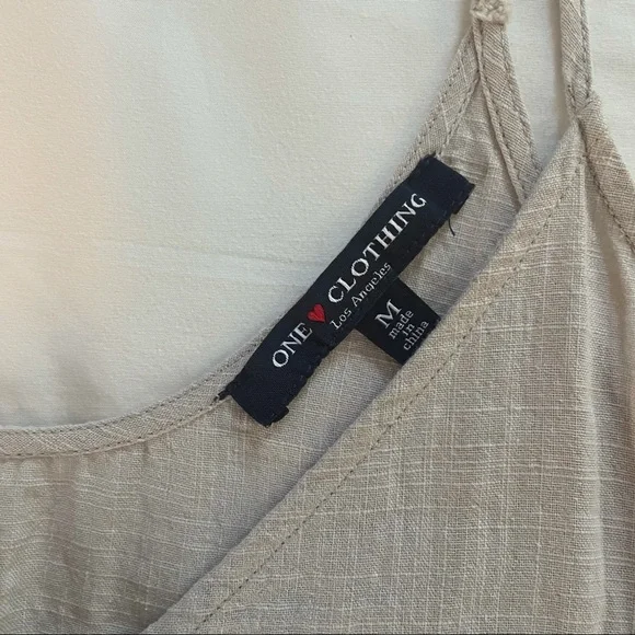 One ❤️ Clothing Gray/Cream Crop Top - Picture 2 of 4